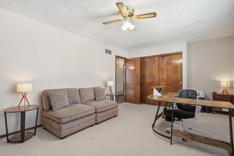 Tiny photo for 830 Lindenhaven Road, Columbus, OH 43230 (MLS # 226004468)