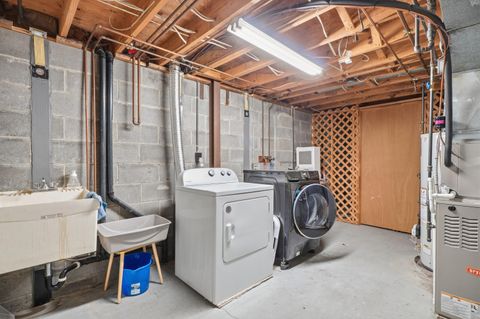 Tiny photo for 830 Lindenhaven Road, Columbus, OH 43230 (MLS # 226004468)