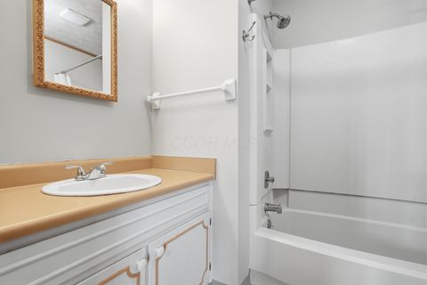 Tiny photo for 830 Lindenhaven Road, Columbus, OH 43230 (MLS # 226004468)