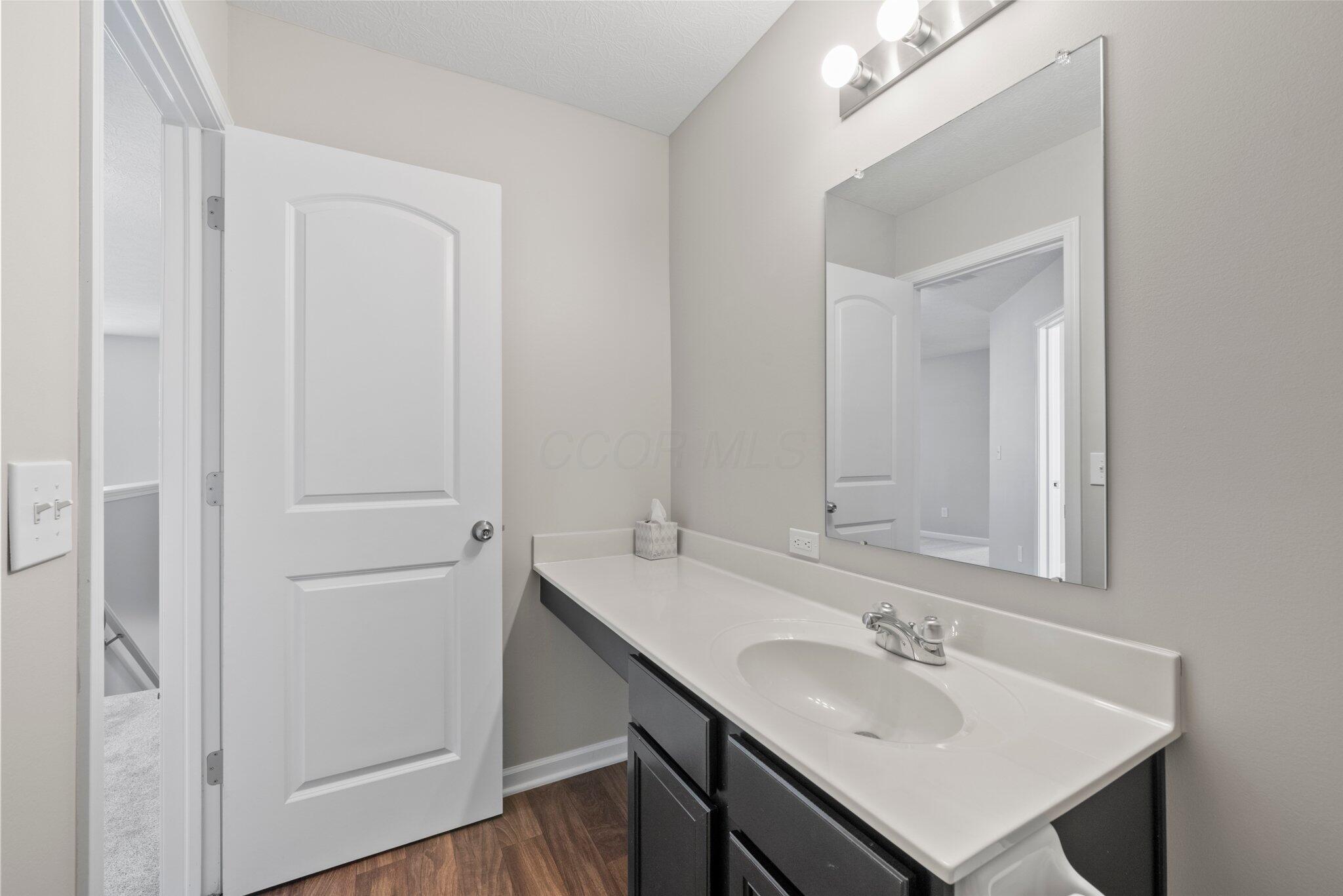 9070 Bunker Hill Way, Orient, Ohio image 39