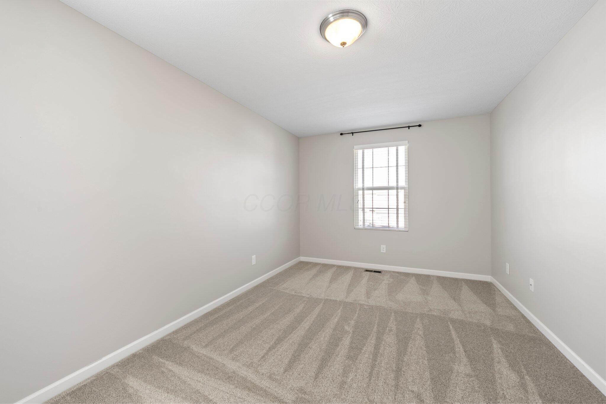 9070 Bunker Hill Way, Orient, Ohio image 32