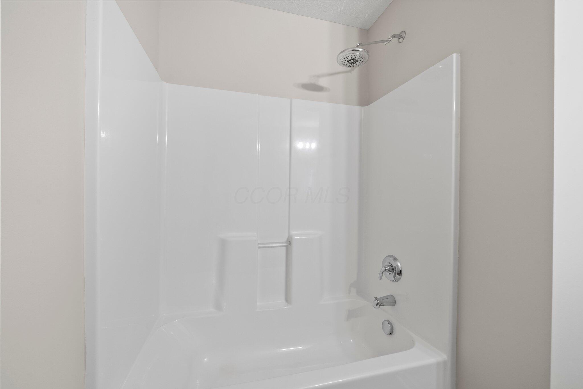 9070 Bunker Hill Way, Orient, Ohio image 40