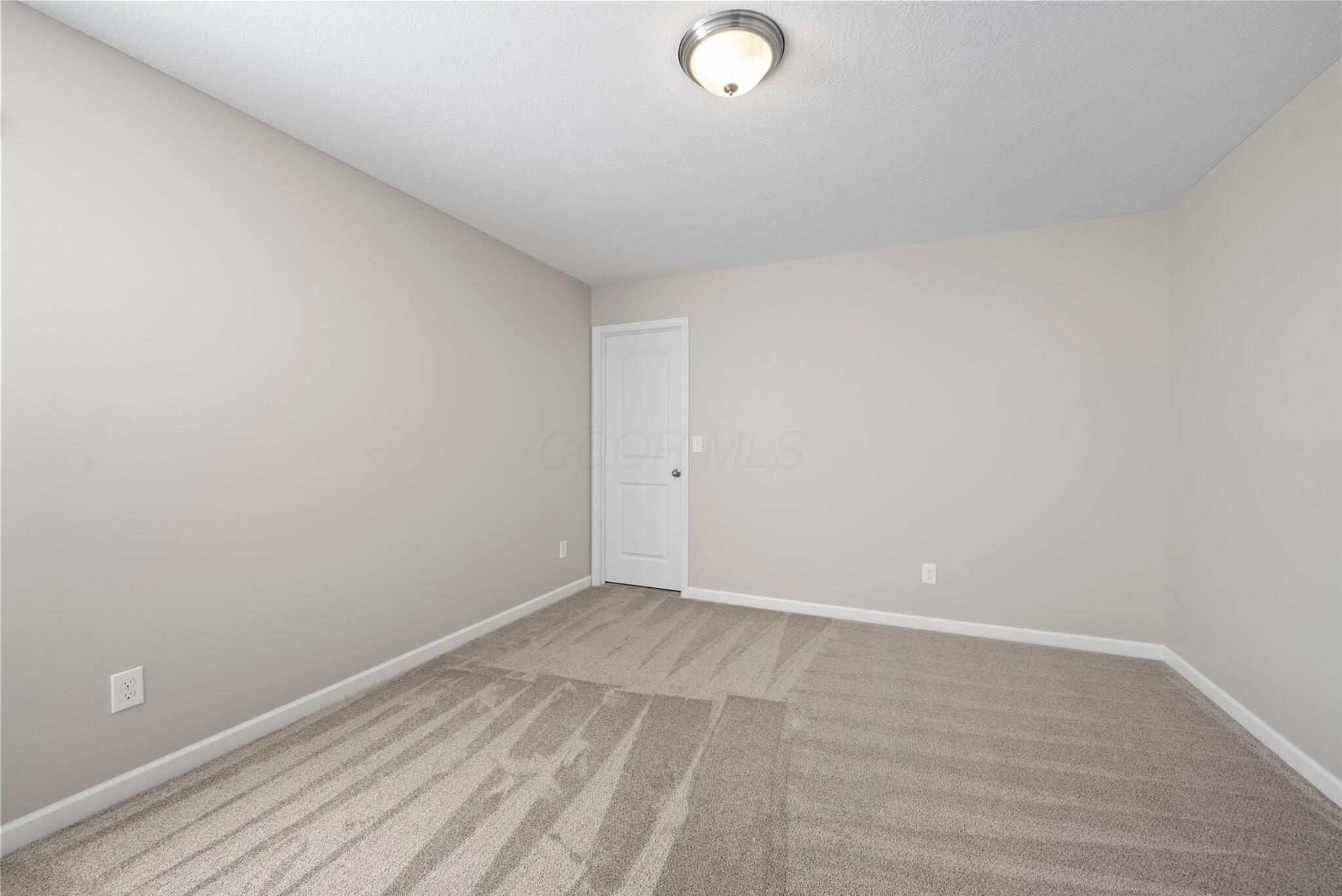9070 Bunker Hill Way, Orient, Ohio image 35