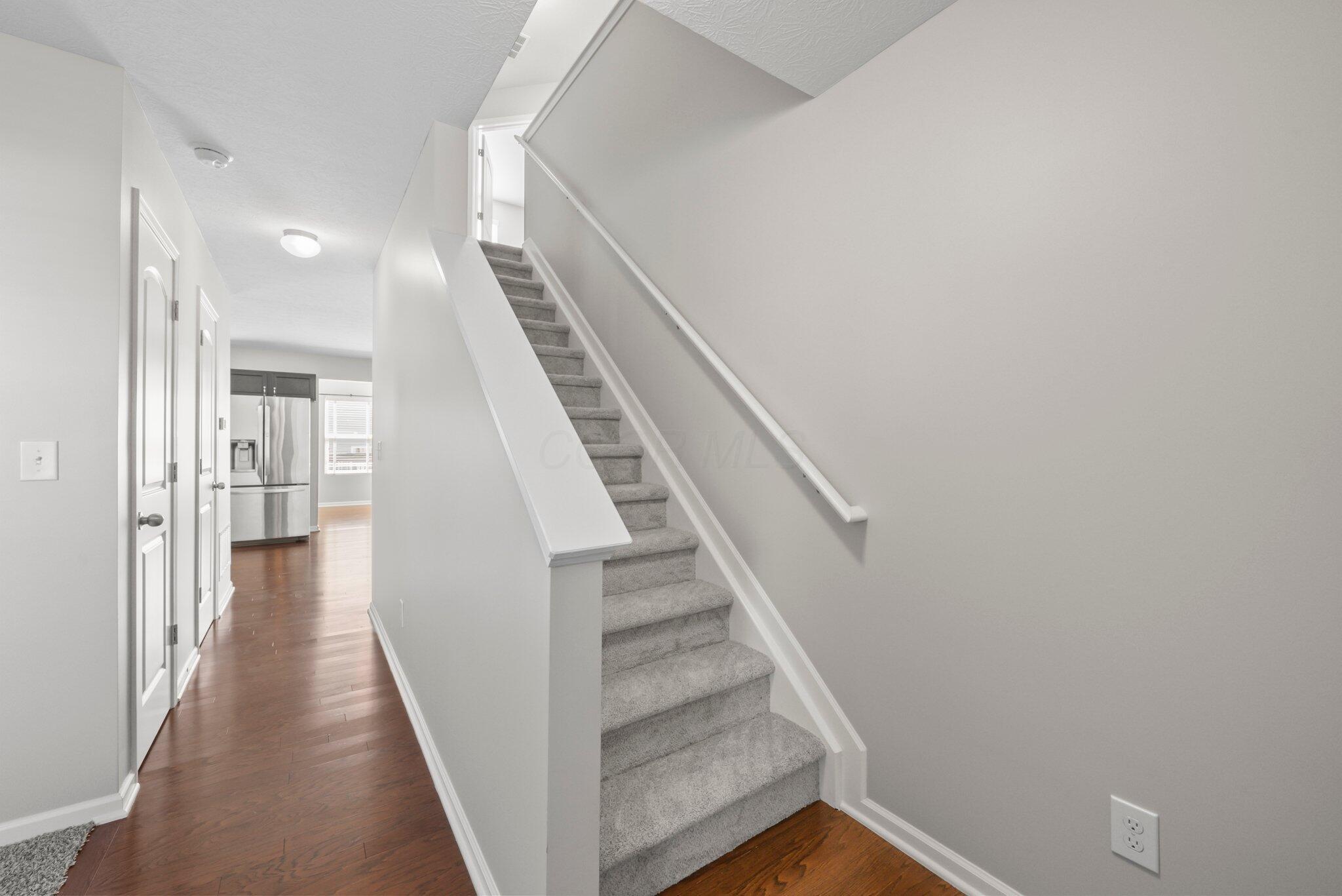 9070 Bunker Hill Way, Orient, Ohio image 7