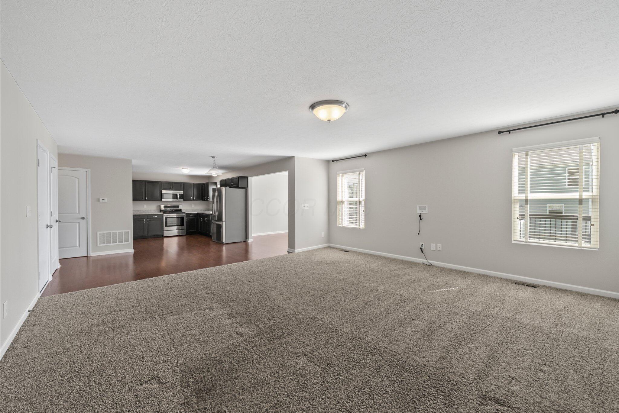 9070 Bunker Hill Way, Orient, Ohio image 11
