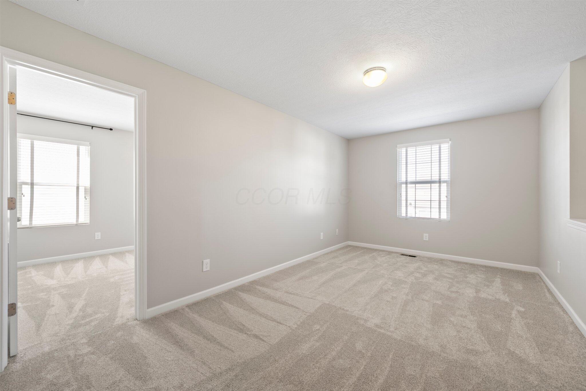 9070 Bunker Hill Way, Orient, Ohio image 25