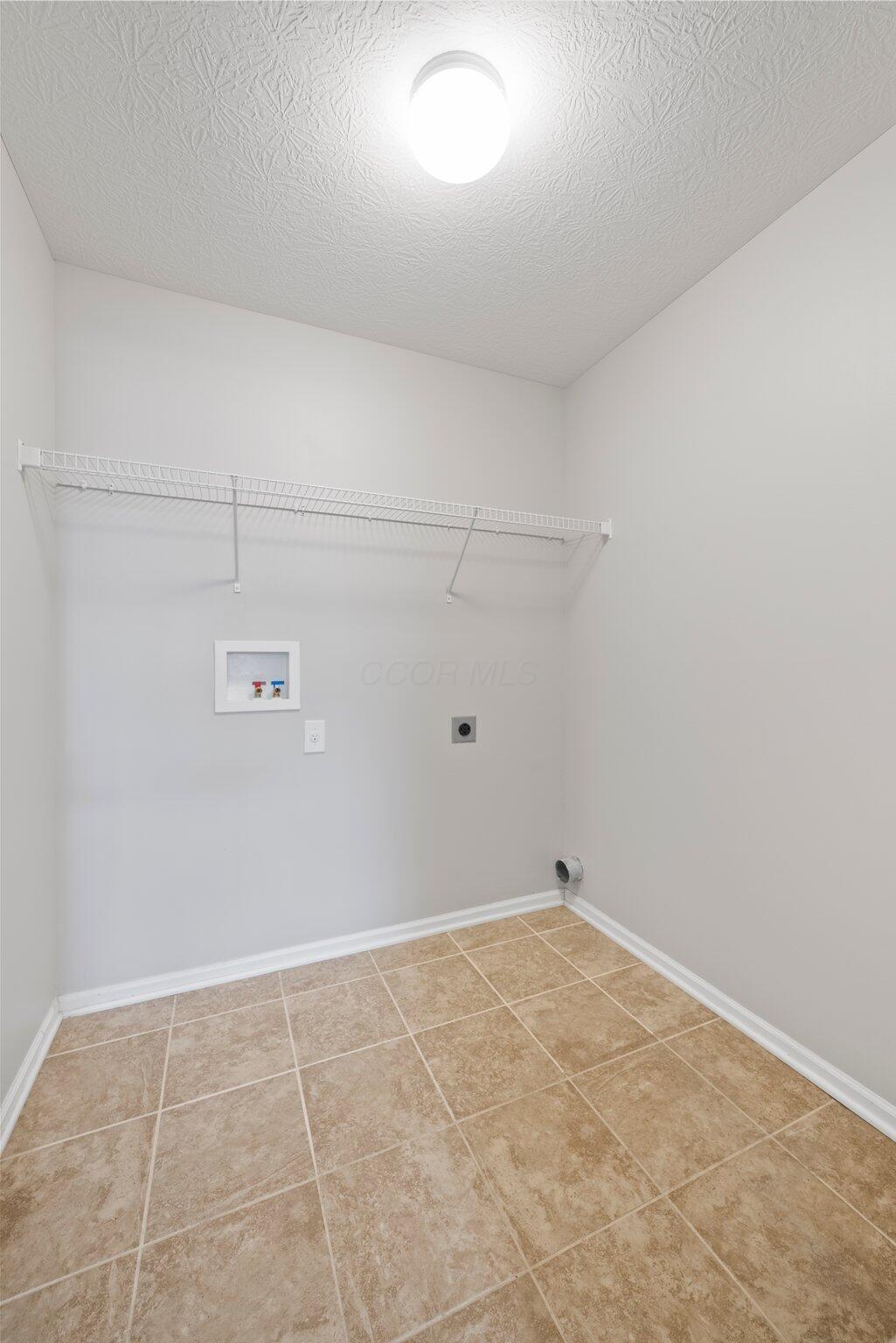 9070 Bunker Hill Way, Orient, Ohio image 23