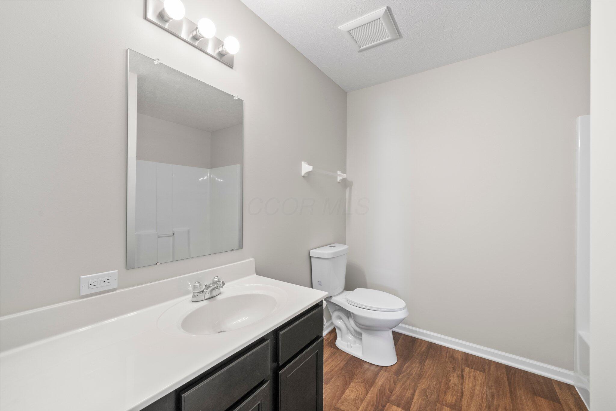 9070 Bunker Hill Way, Orient, Ohio image 38