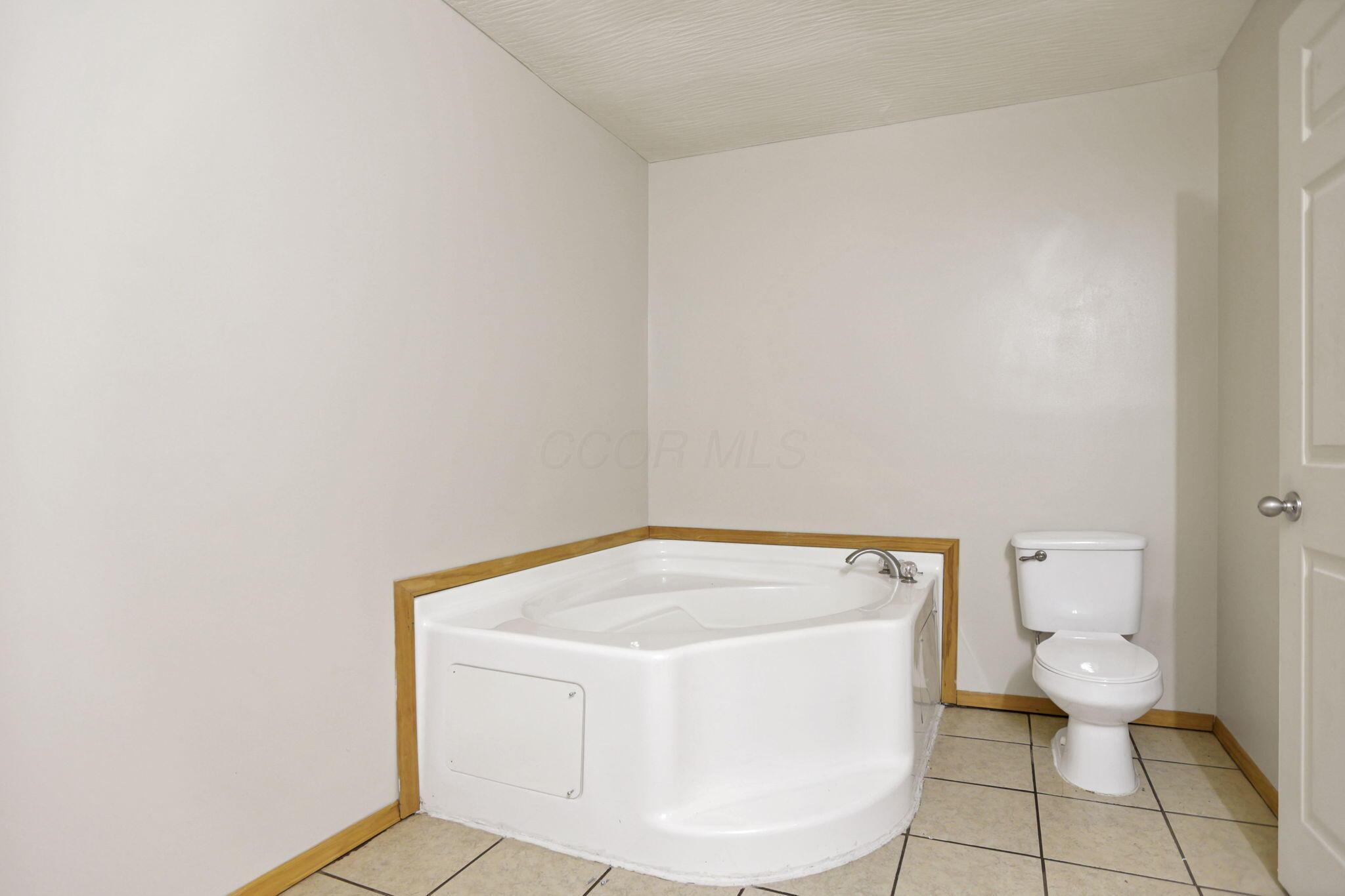 10295 Lookout Road, Lancaster, Ohio image 38