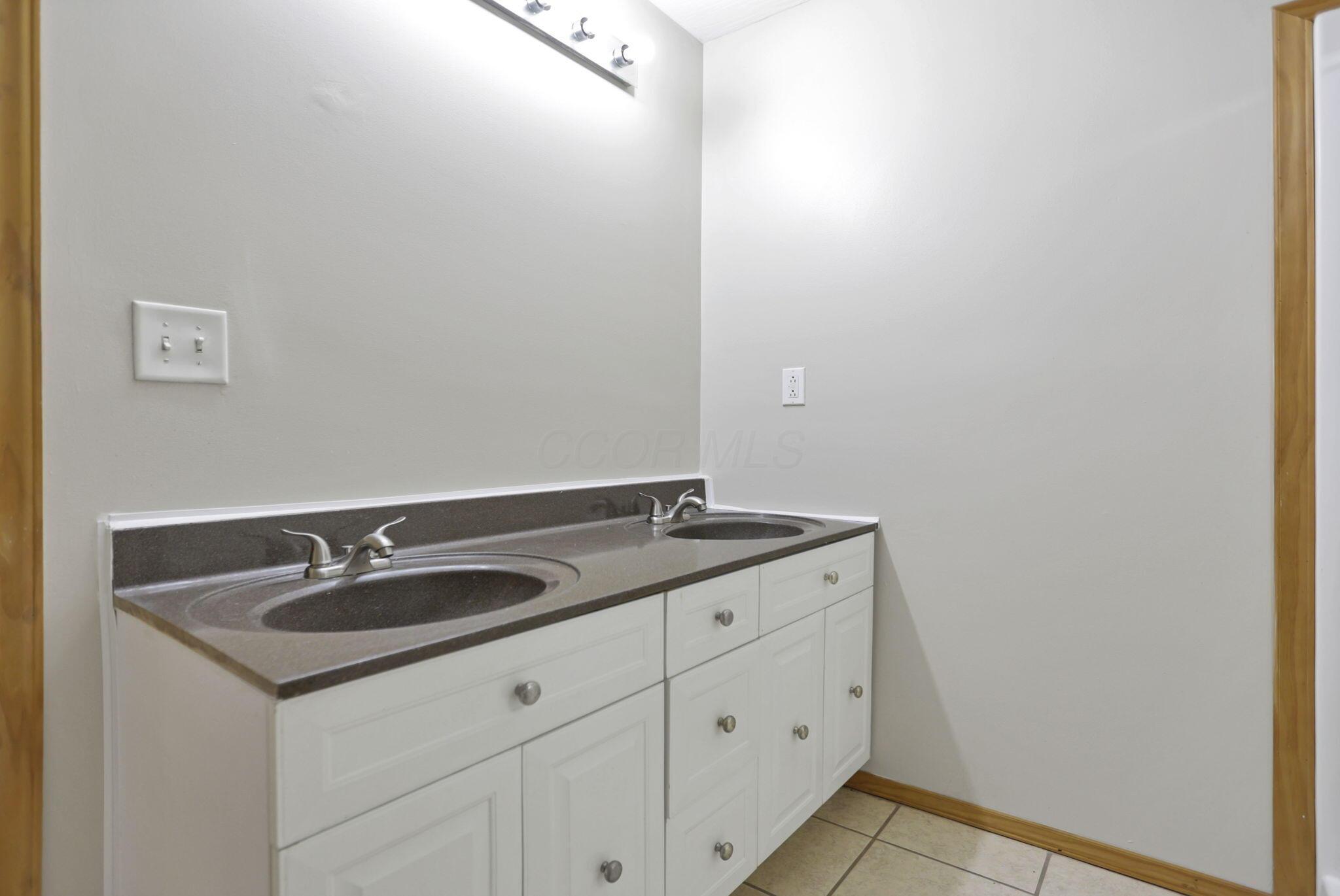 10295 Lookout Road, Lancaster, Ohio image 37