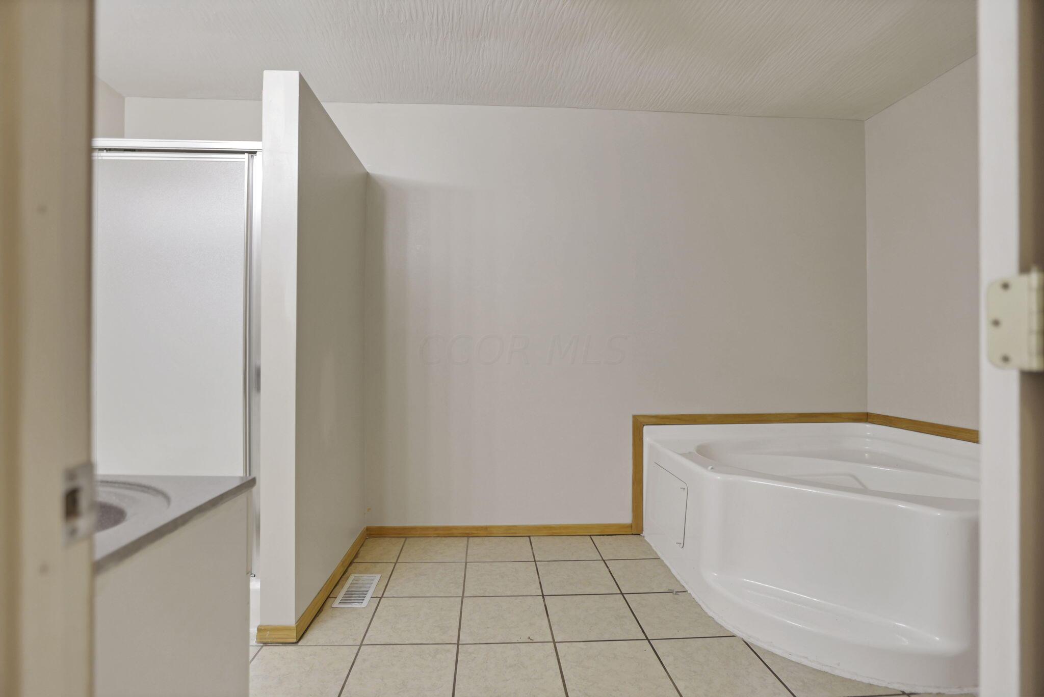 10295 Lookout Road, Lancaster, Ohio image 31