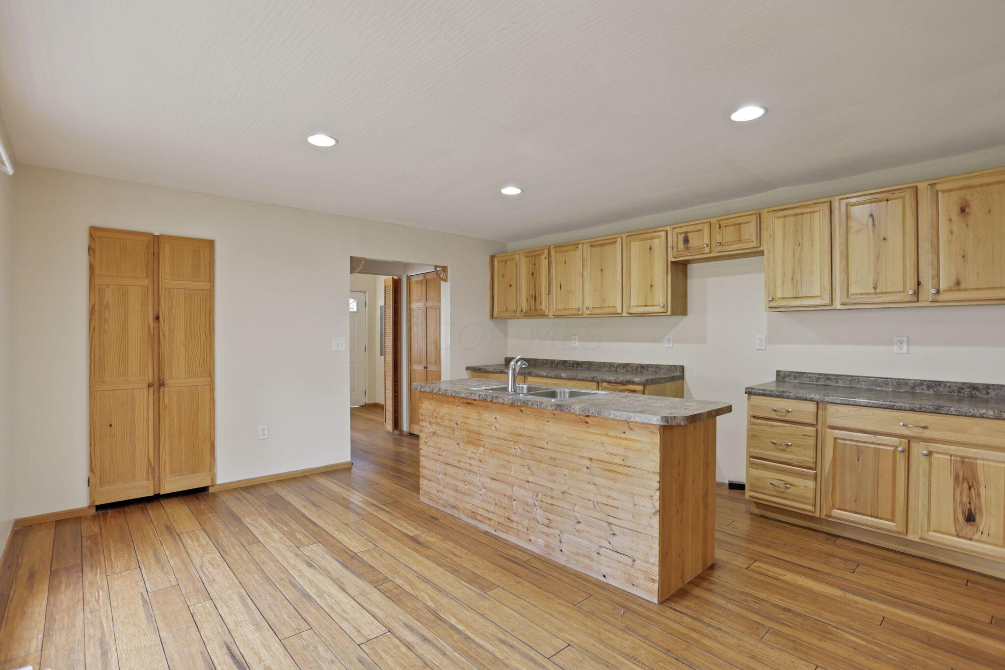 10295 Lookout Road, Lancaster, Ohio image 6