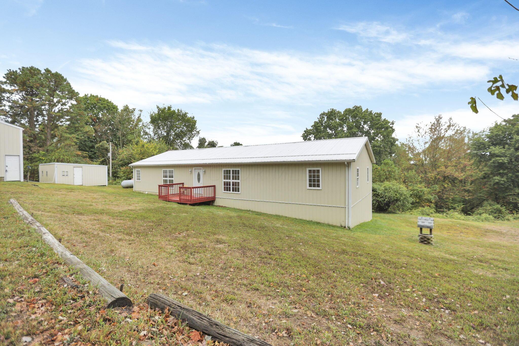10295 Lookout Road, Lancaster, Ohio image 2