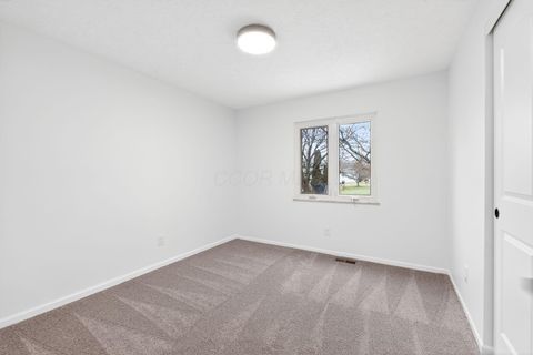 Tiny photo for 430 E Columbus Street, Pickerington, OH 43147 (MLS # 226000679)