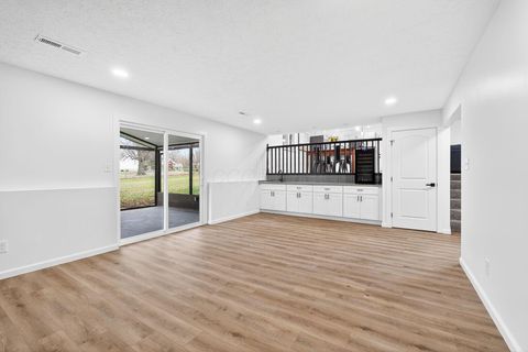 Tiny photo for 430 E Columbus Street, Pickerington, OH 43147 (MLS # 226000679)