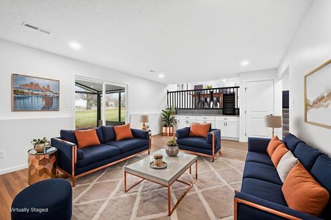 Tiny photo for 430 E Columbus Street, Pickerington, OH 43147 (MLS # 226000679)