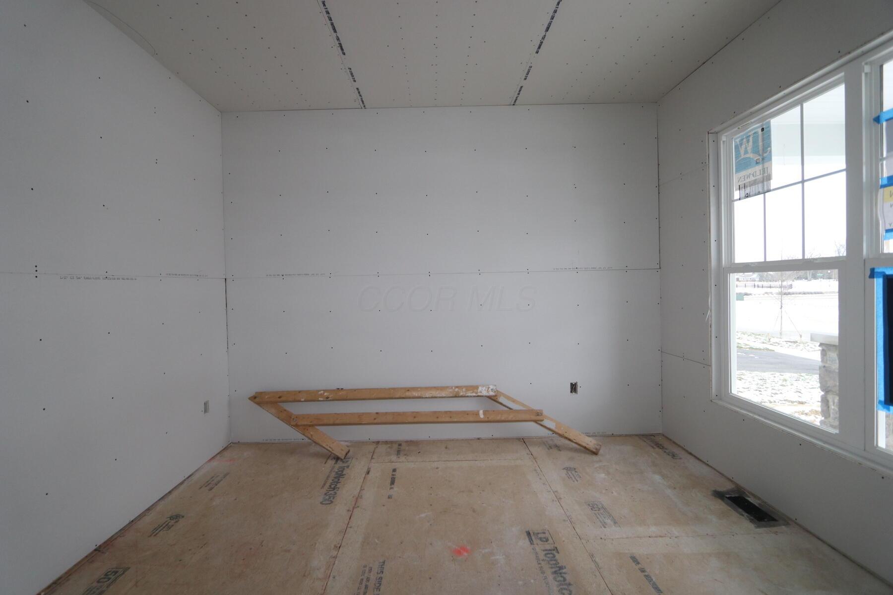 575 Trestle Avenue, Plain City, Ohio image 4