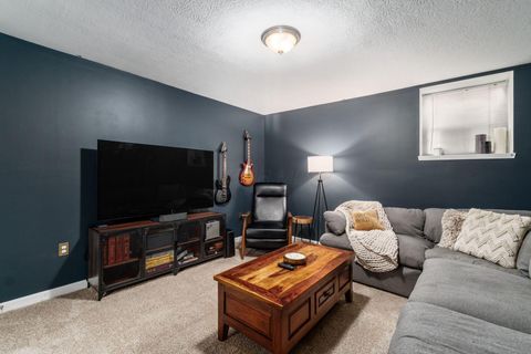 Tiny photo for 6323 Royal Tern Crossing 49 #49, Columbus, OH 43230 (MLS # 226022037)