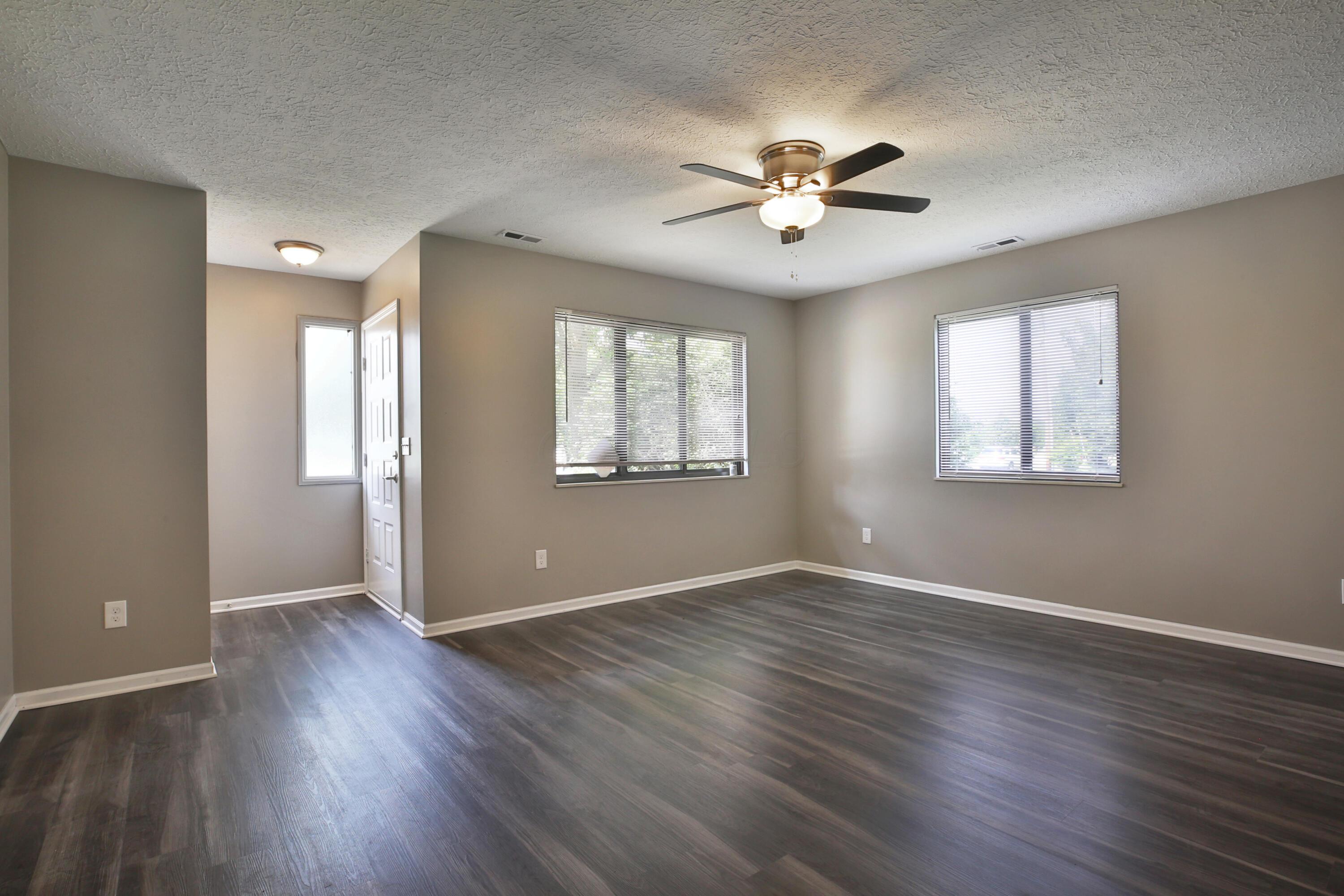 914-916 Tradewind Drive