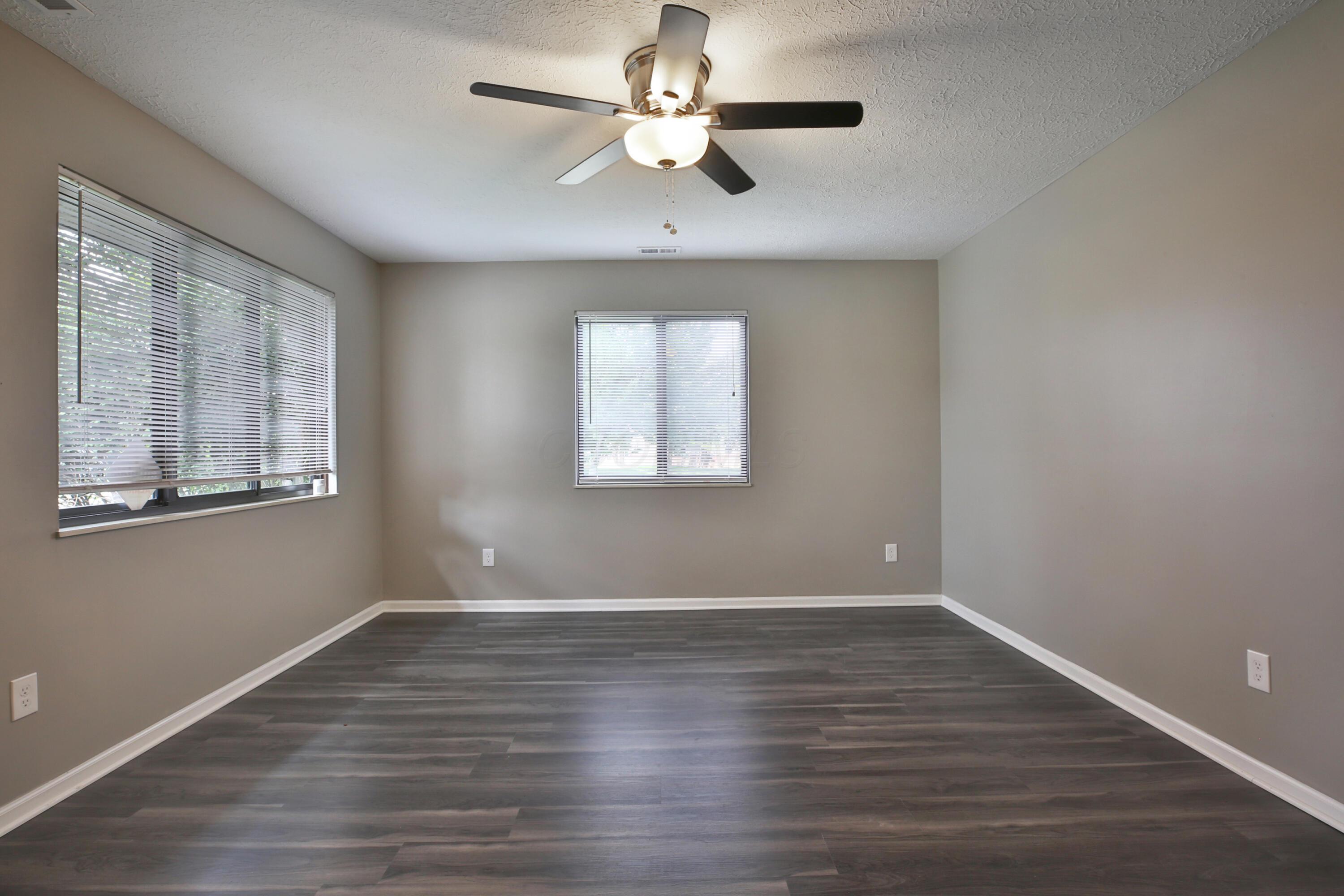 914-916 Tradewind Drive