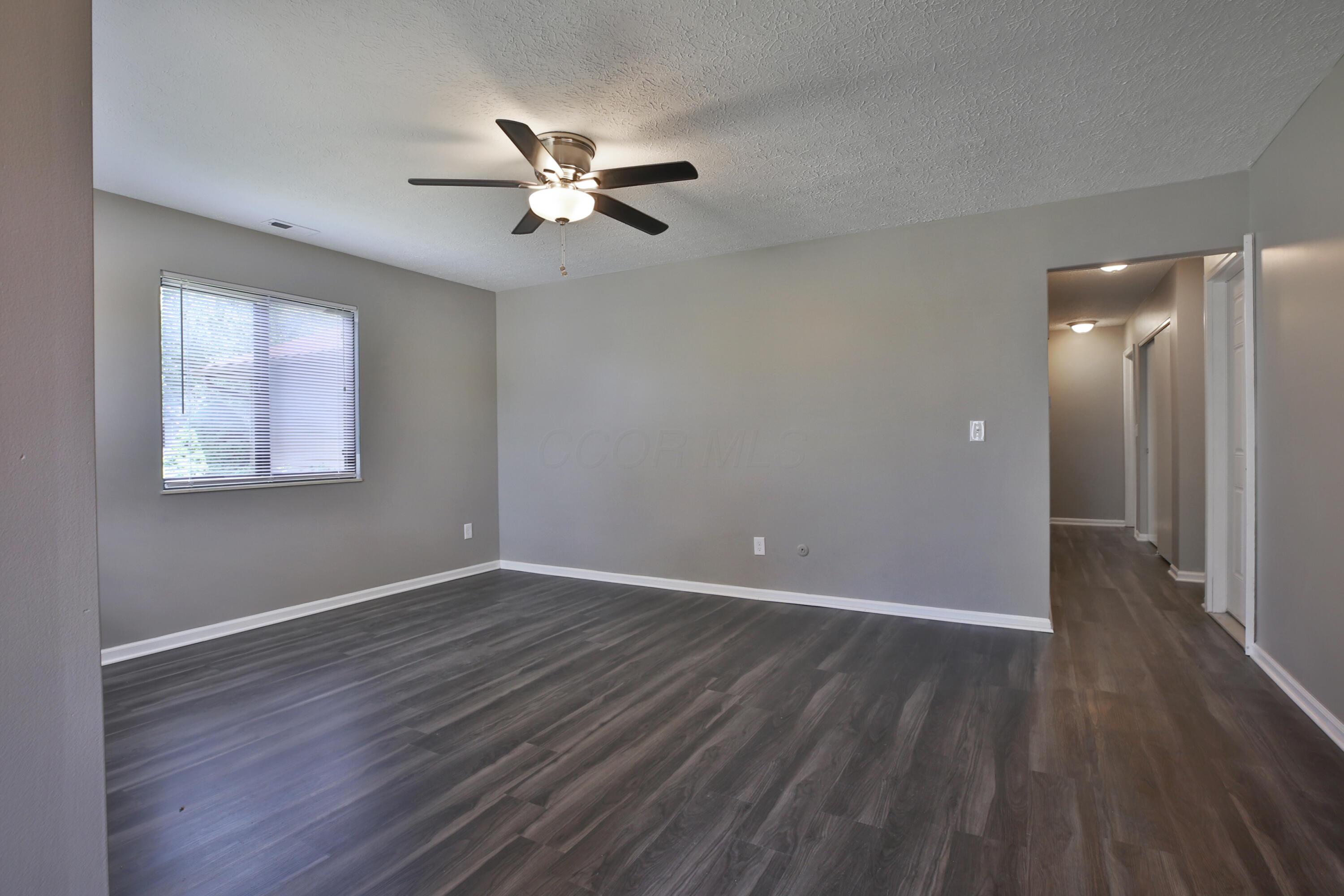 914-916 Tradewind Drive