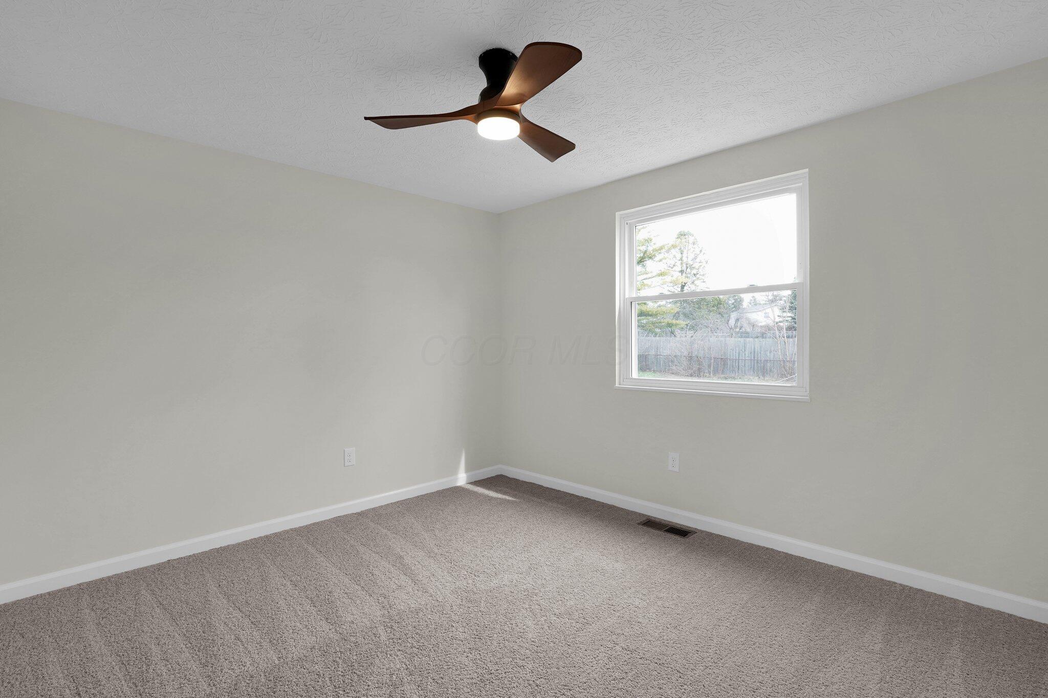 614 Evergreen Terrace, Columbus, Ohio image 27