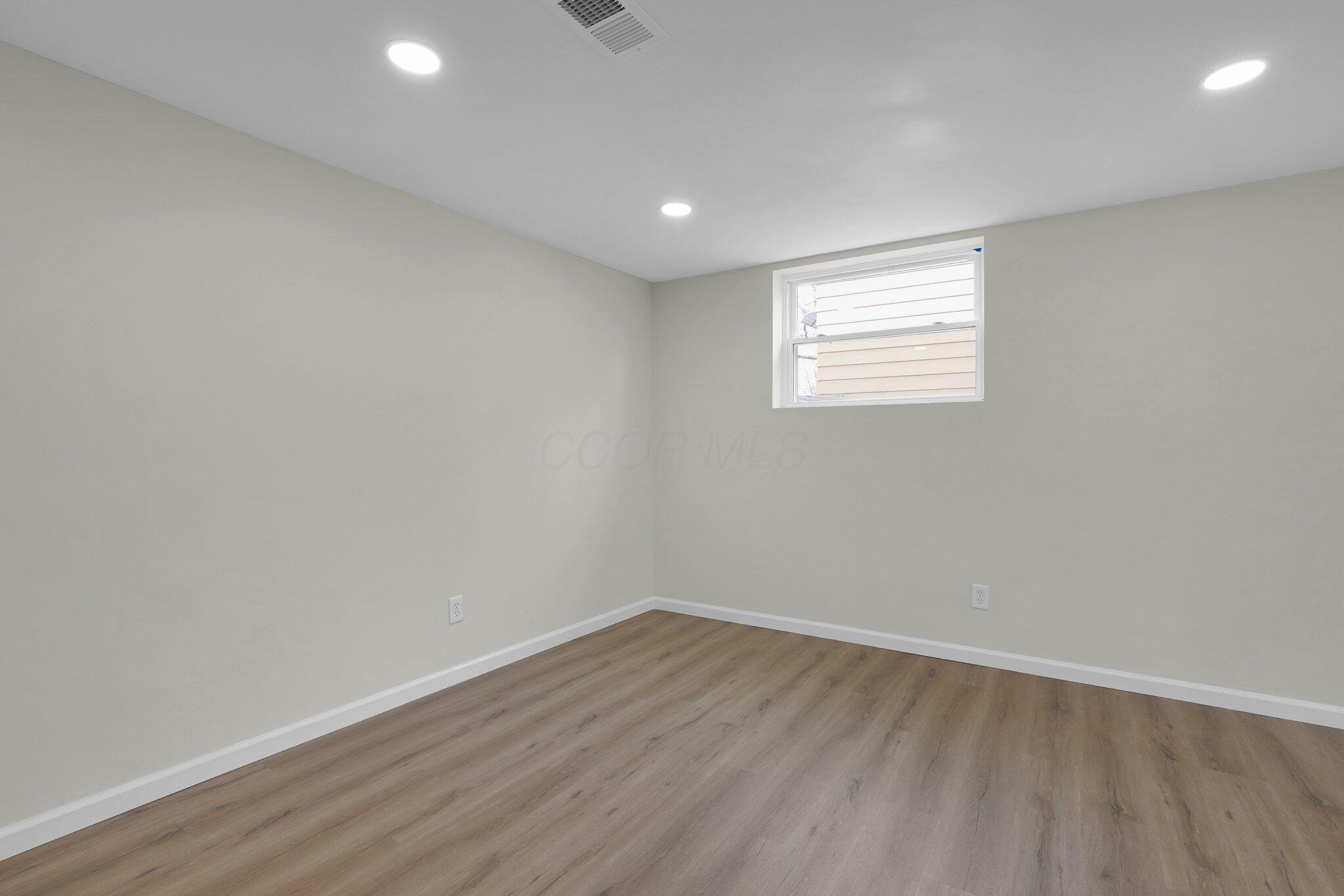 614 Evergreen Terrace, Columbus, Ohio image 30