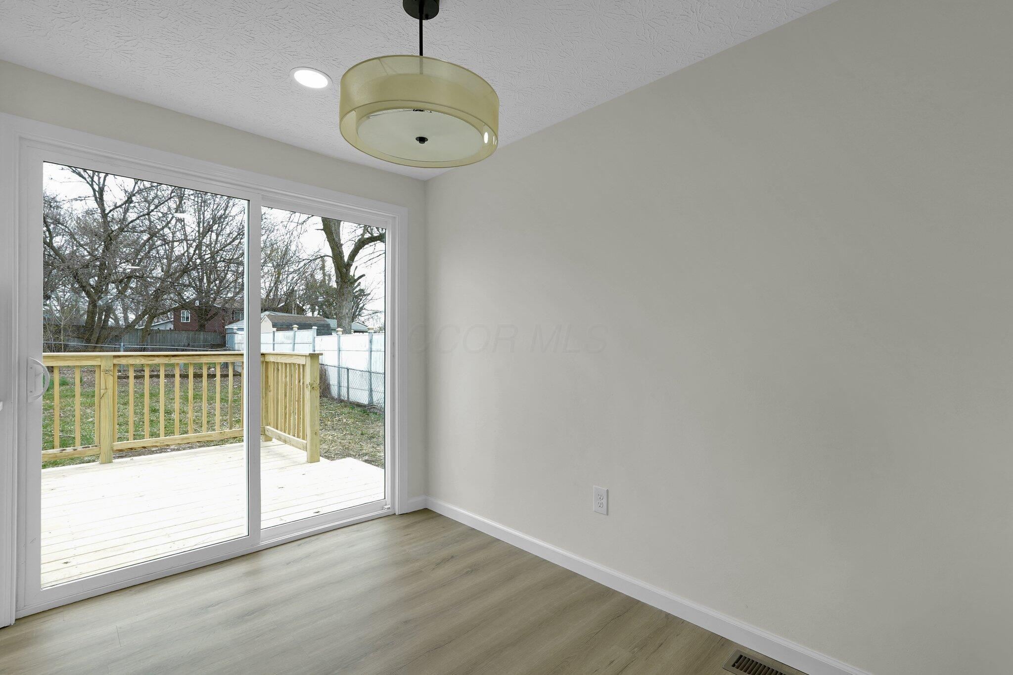 614 Evergreen Terrace, Columbus, Ohio image 17