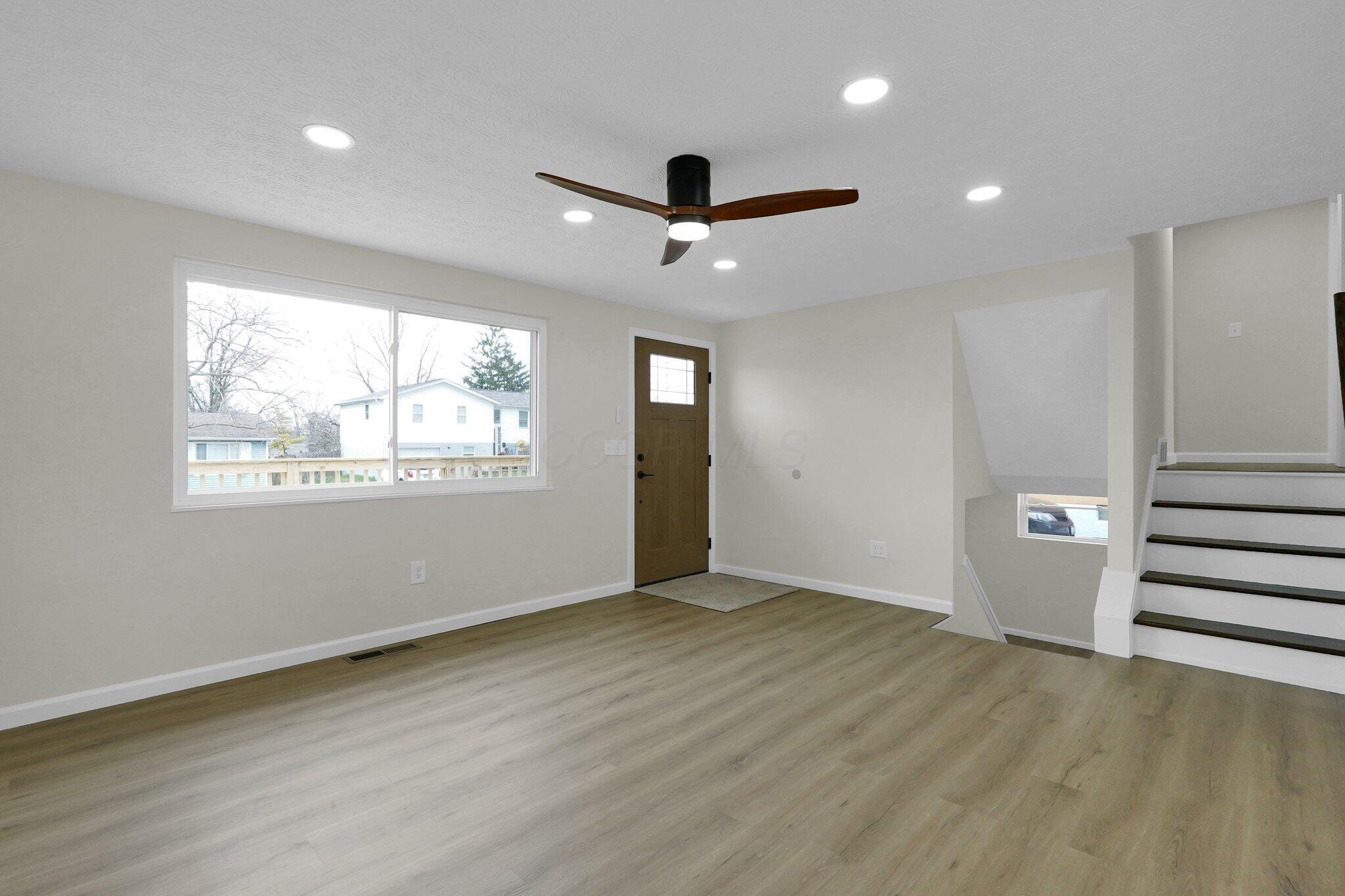 614 Evergreen Terrace, Columbus, Ohio image 16