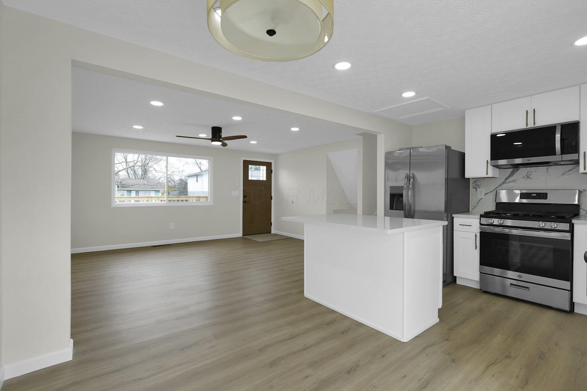614 Evergreen Terrace, Columbus, Ohio image 18