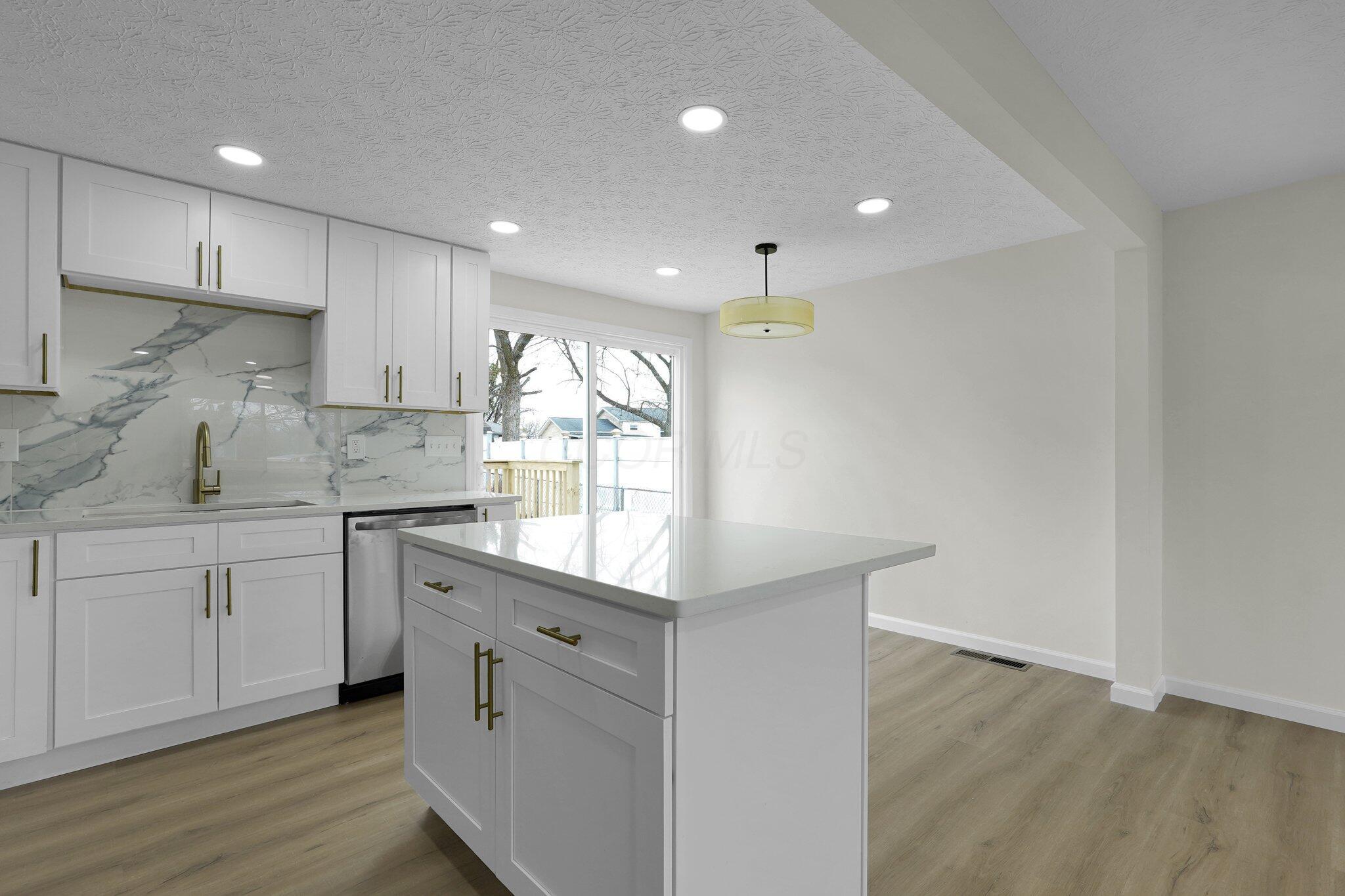 614 Evergreen Terrace, Columbus, Ohio image 20