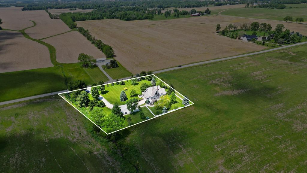 Photo of 4380 North River Road, Springfield, OH 45502 (MLS # 226018540)