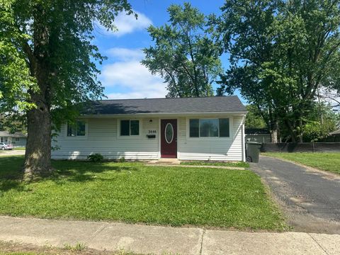 Photo of 2446 Kitchner Drive, Columbus, OH 43207 (MLS # 226015023)