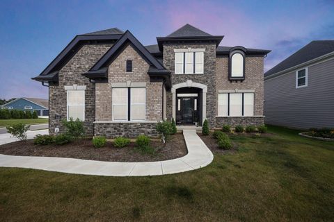 Photo of 8149 Chesapeake Way NW, Pickerington, OH 43147 (MLS # 226011075)