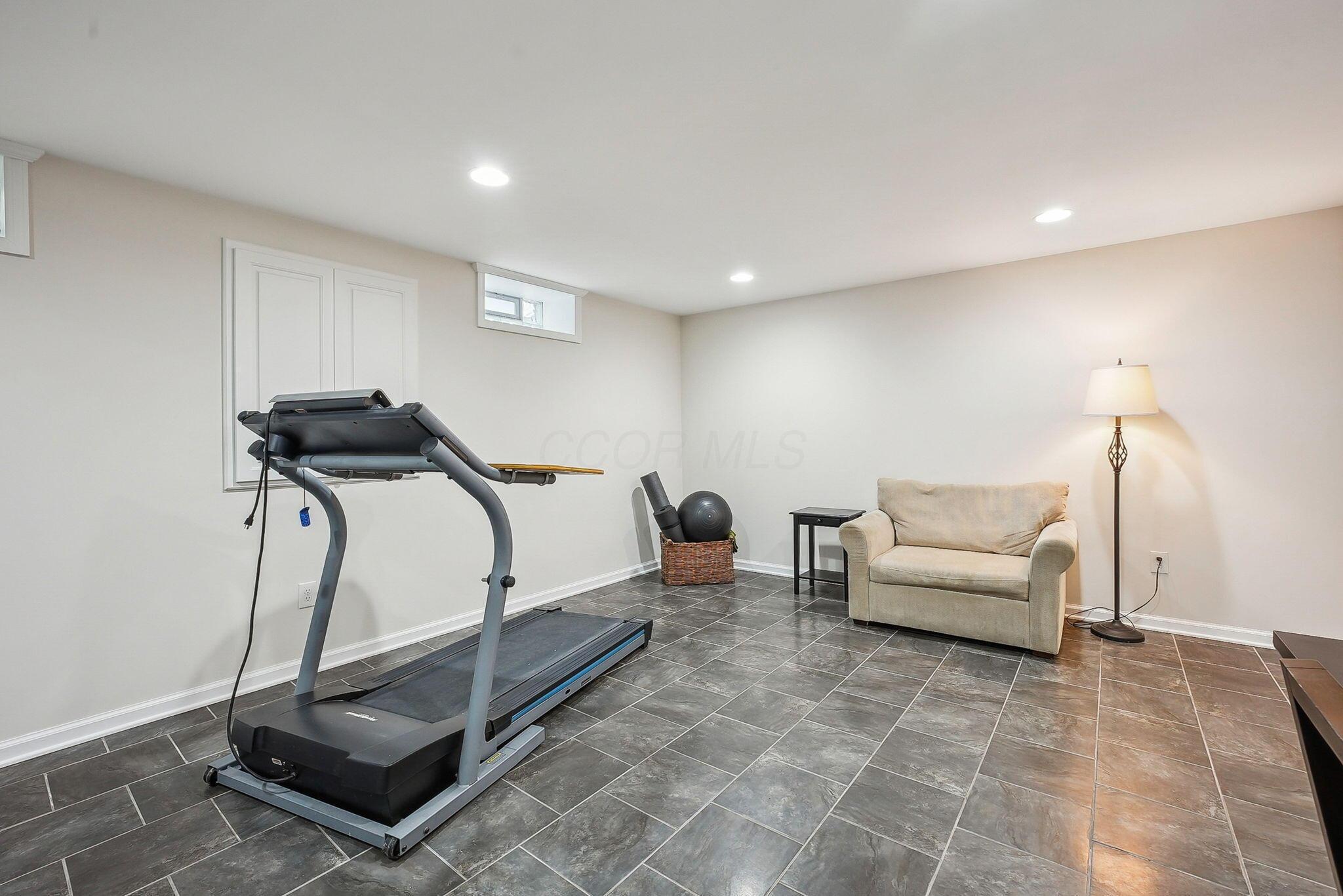 4400 Airendel Court, Columbus, Ohio image 25
