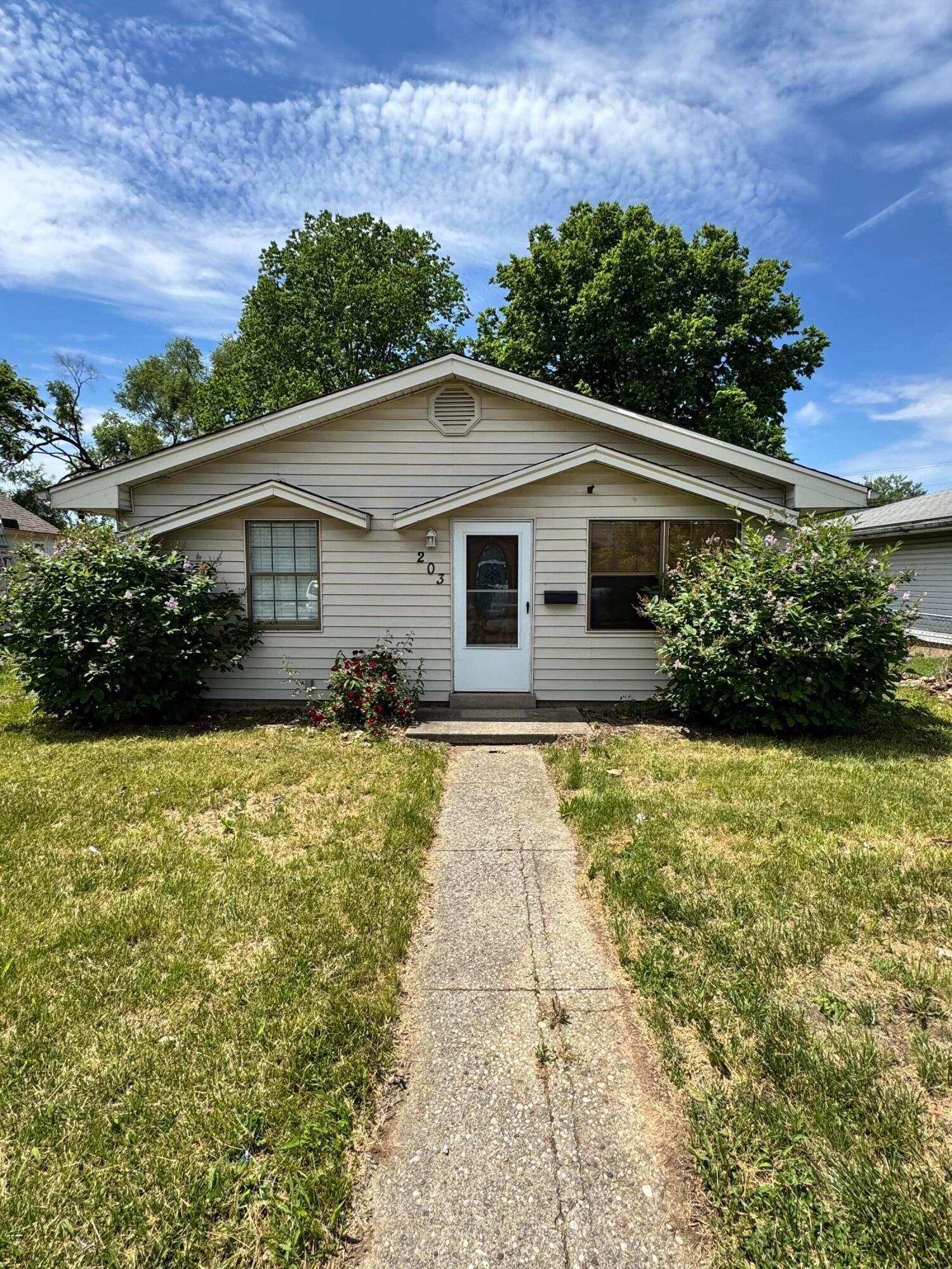 203 Center Street, Trenton, Ohio image 1
