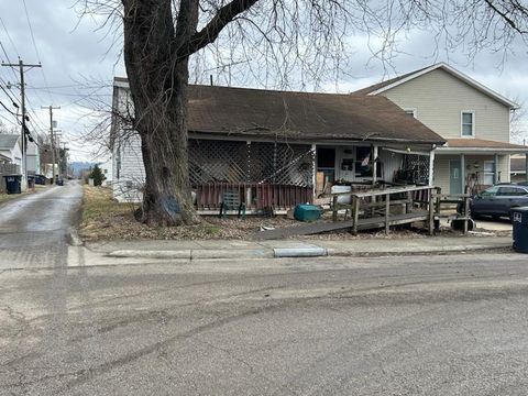 Photo of 757 W Mulberry Street, Lancaster, OH 43130 (MLS # 226005184)