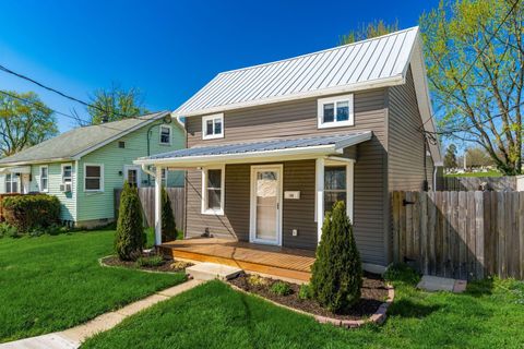 Photo of 158 Hayward Street, Circleville, OH 43113 (MLS # 226011107)