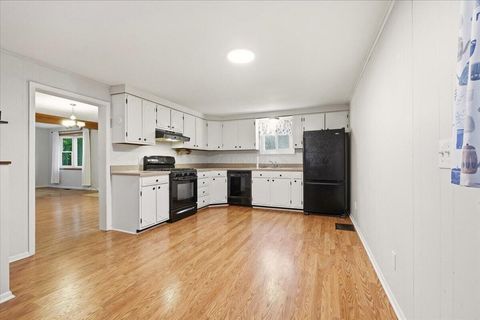 Tiny photo for 413 Chase Avenue, Gambier, OH 43022 (MLS # 226022961)