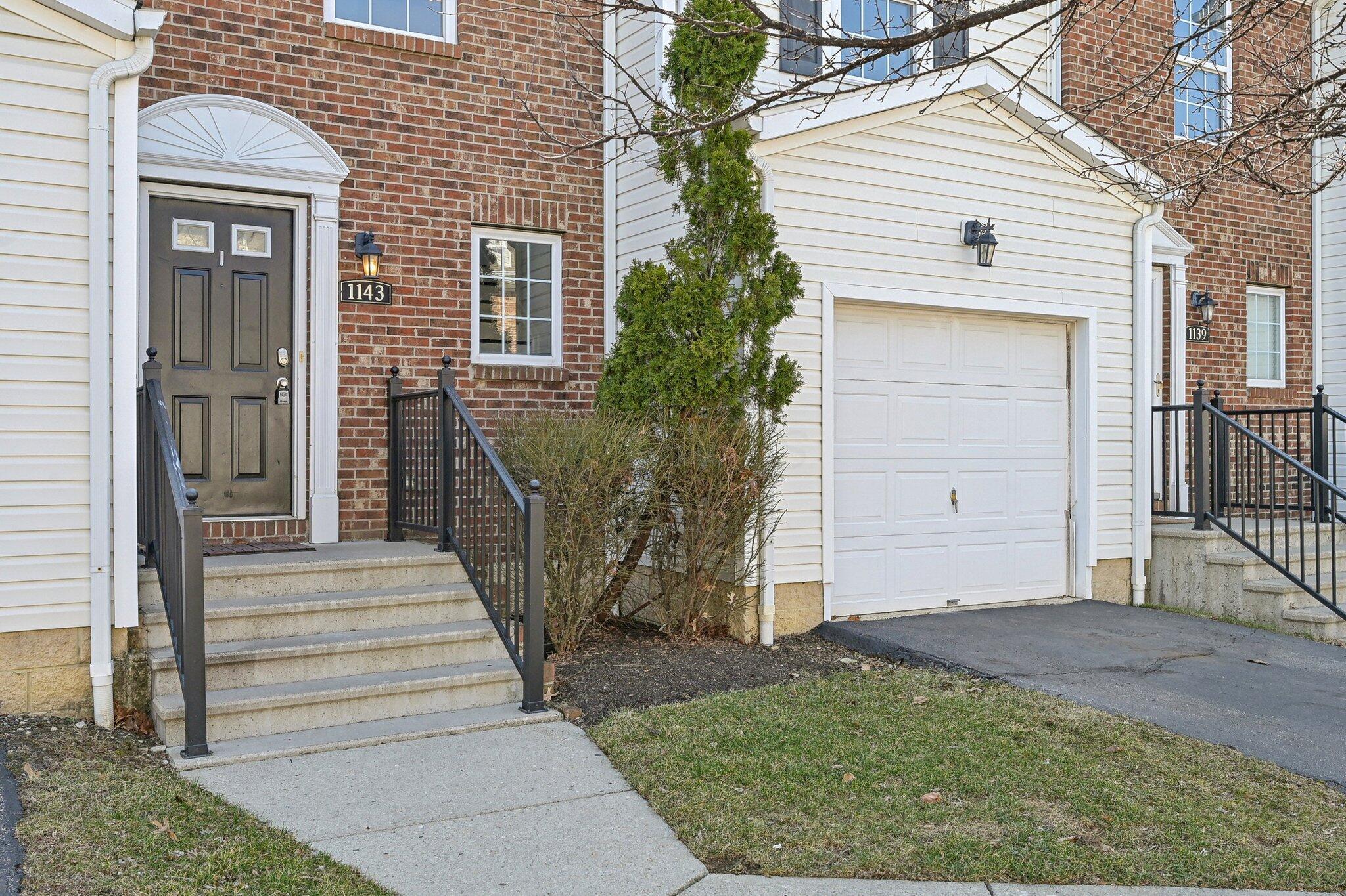 1143 Green Knoll Drive, Westerville, Ohio image 10