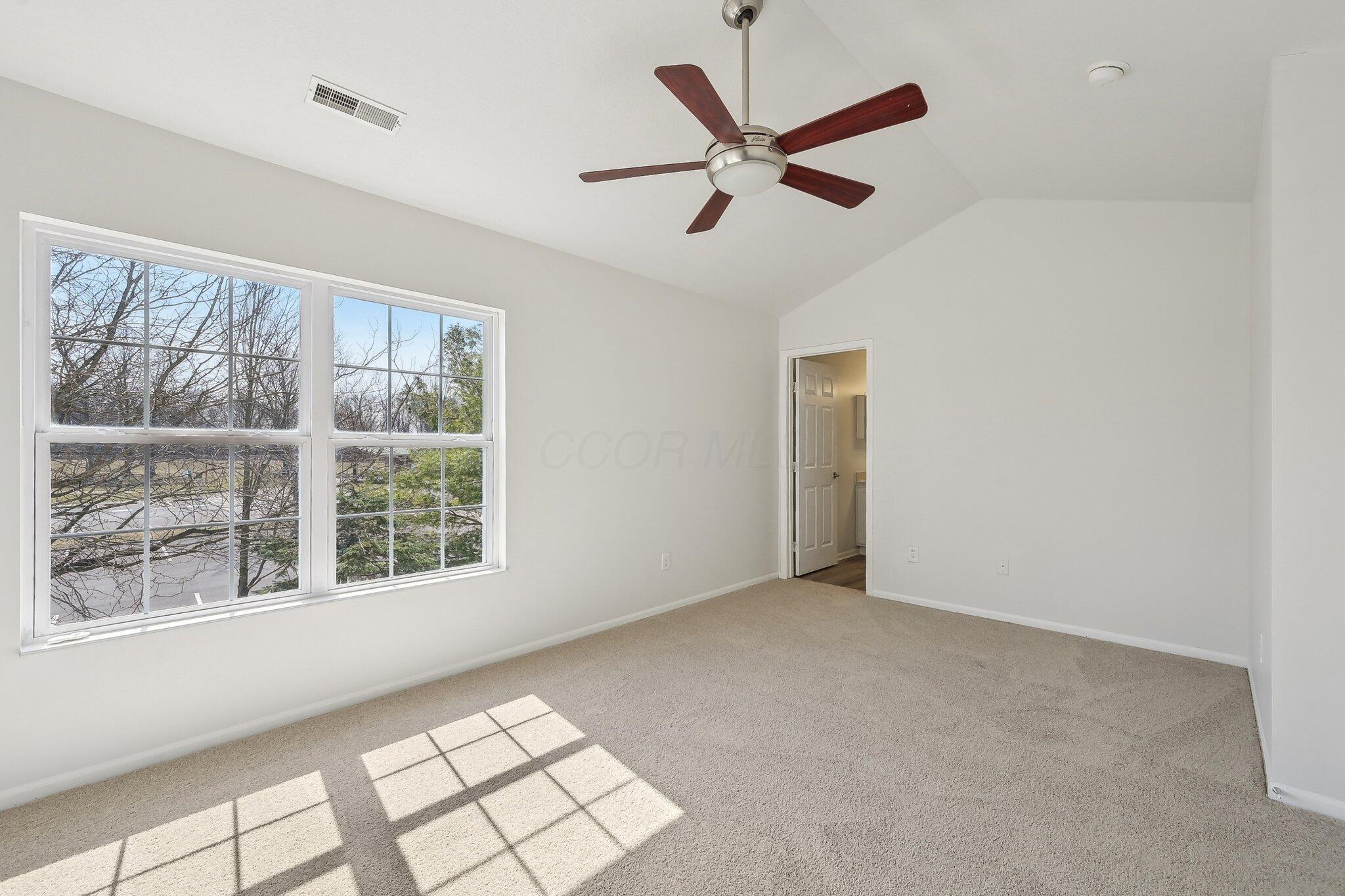 1143 Green Knoll Drive, Westerville, Ohio image 22