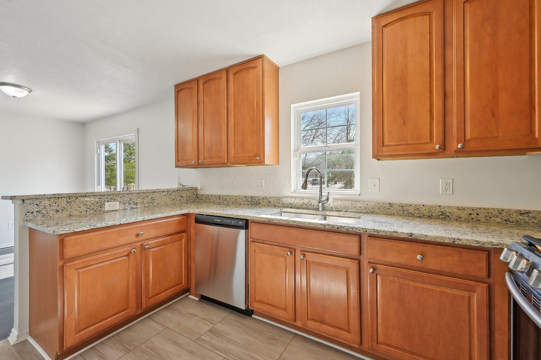 1143 Green Knoll Drive, Westerville, Ohio image 18
