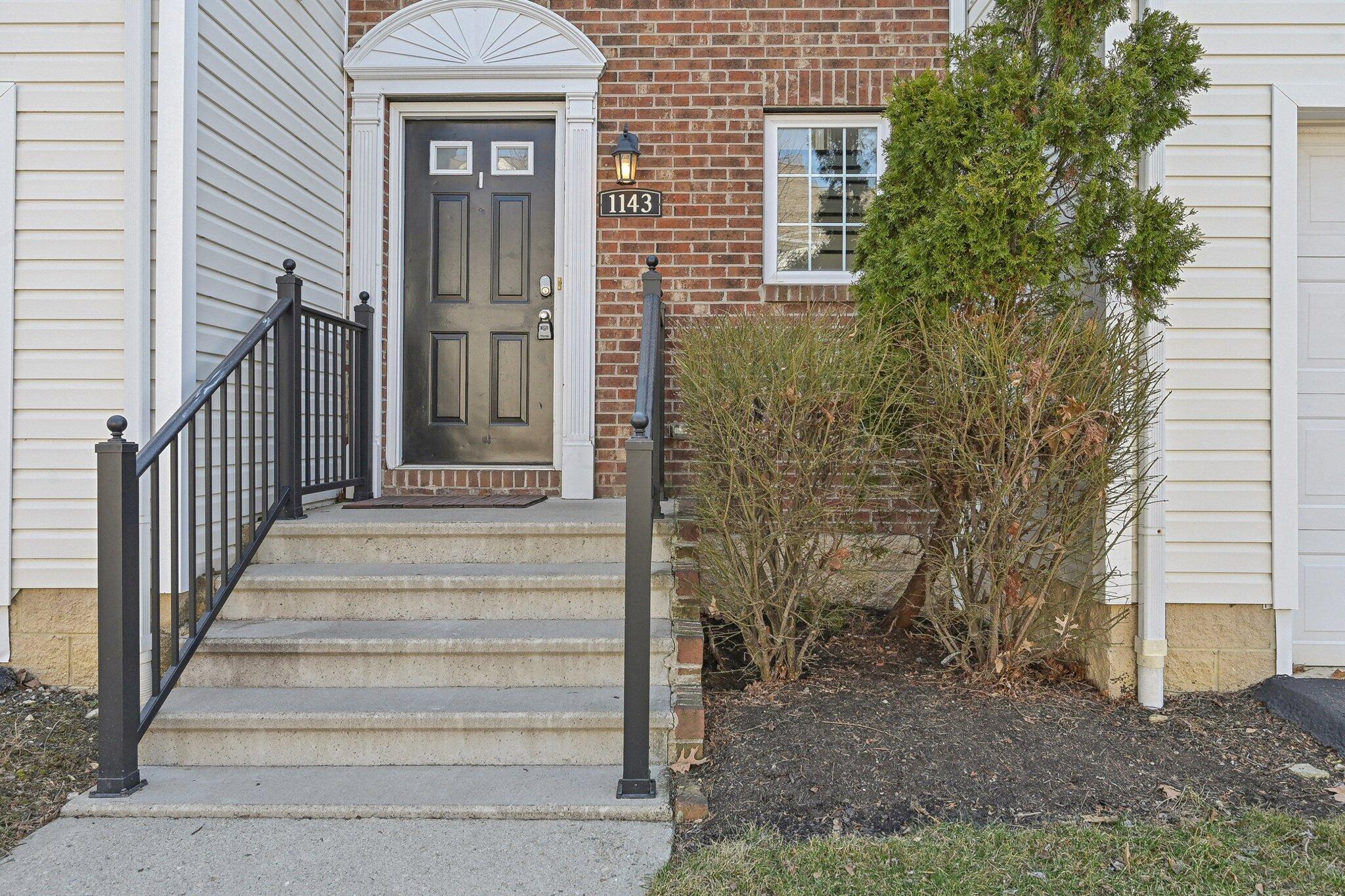 1143 Green Knoll Drive, Westerville, Ohio image 11
