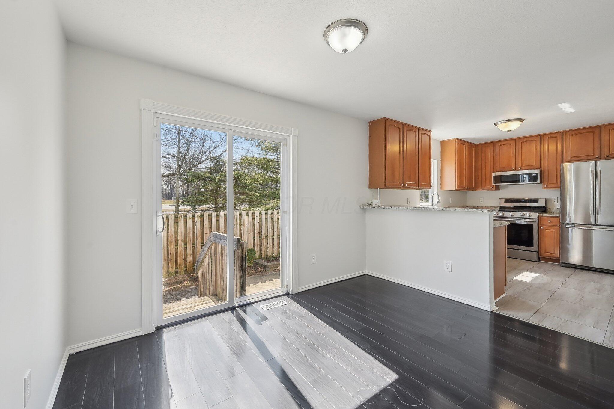 1143 Green Knoll Drive, Westerville, Ohio image 15