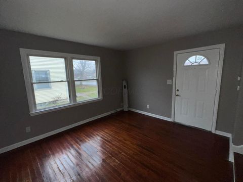 Photo of 1352 E 25th Avenue, Columbus, OH 43211 (MLS # 225046192)