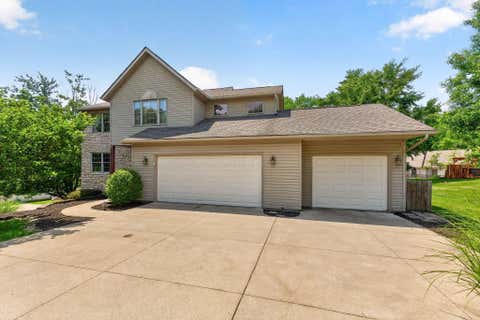 Photo of 726 Alpine Circle, Heath, OH 43056 (MLS # 226020810)