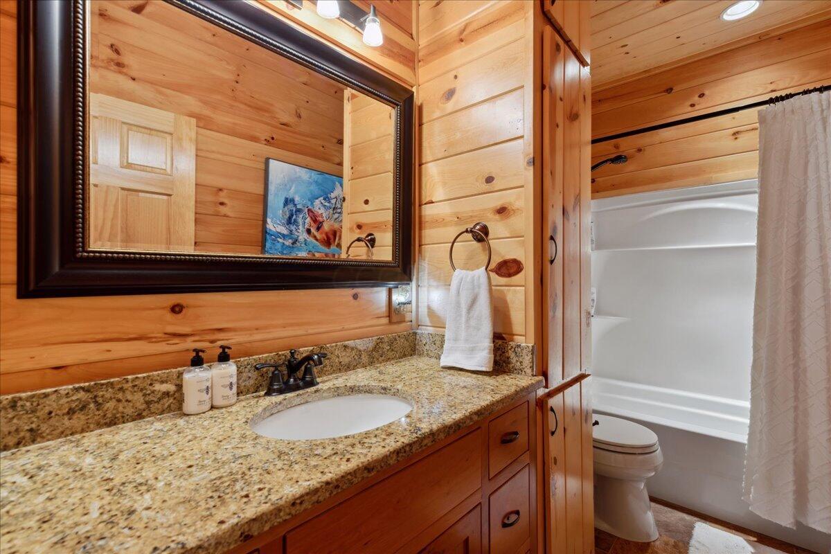 653 Natchez Lane, Sugar Grove, Ohio image 39