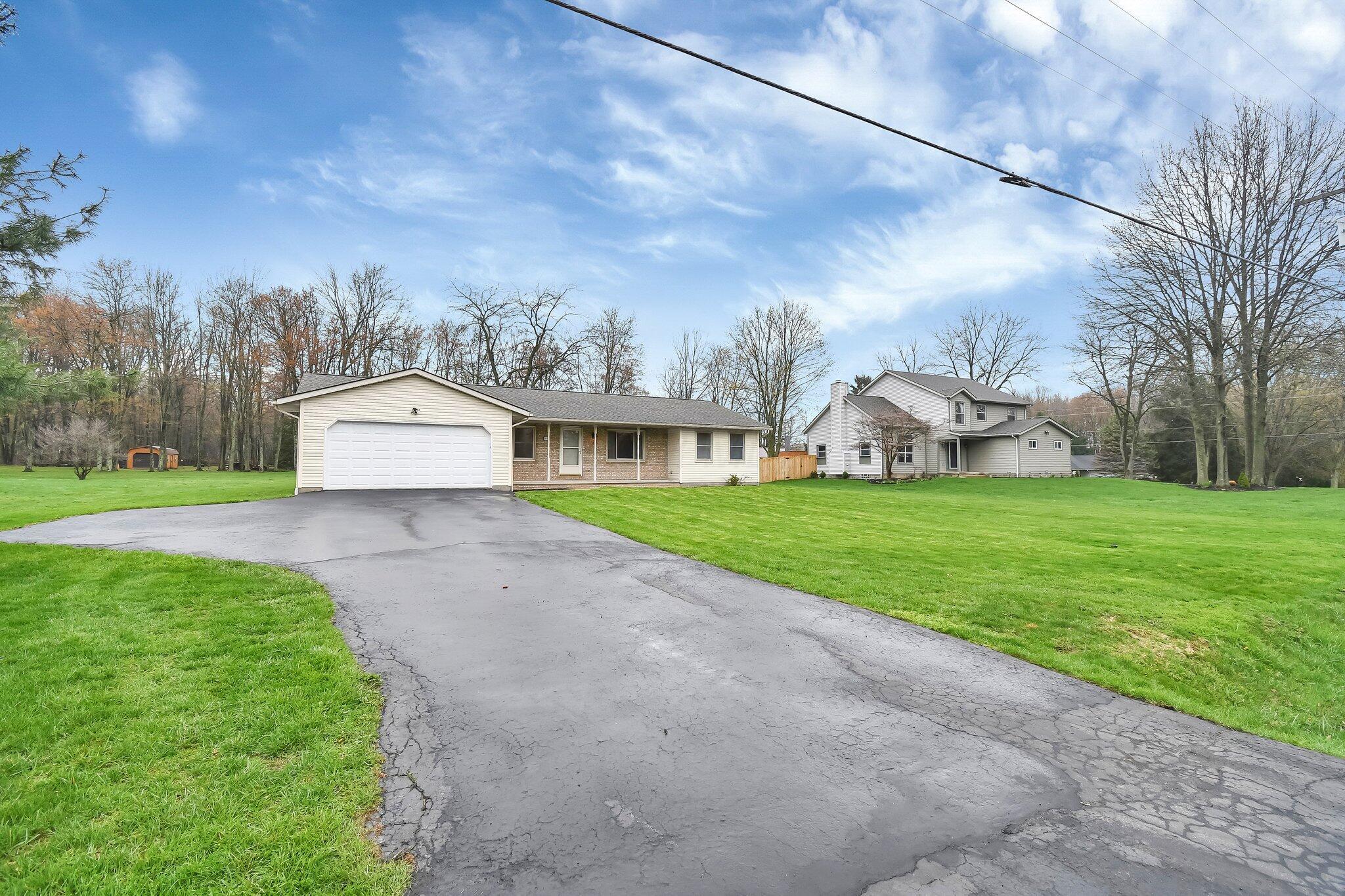 36 Carryback Drive, Pataskala, Ohio image 4