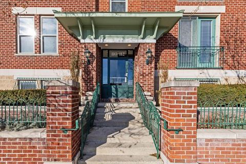 Photo of 112 E Mound Street 1 #1, Columbus, OH 43215 (MLS # 226006271)