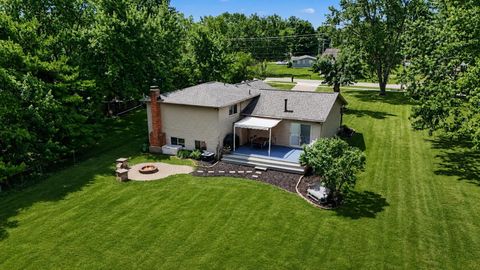 Photo of 510 Long Road NW, Pickerington, OH 43147 (MLS # 226022168)